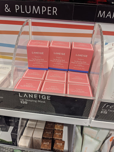 Cosmetics Store «SEPHORA», reviews and photos, 1570 Disneyland Dr, Anaheim, CA 92802, USA