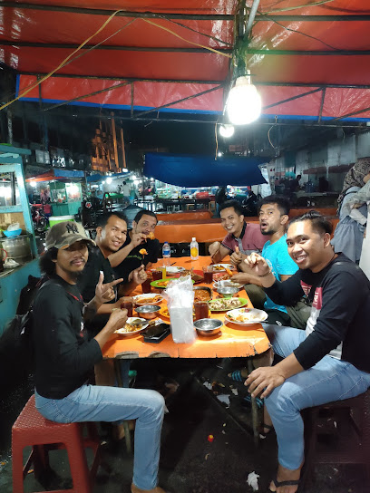 Aliong Seafood - Jl. Ikan Gurame No.20, Pesawahan, Kec. Telukbetung Selatan, Kota Bandar Lampung, Lampung, Indonesia