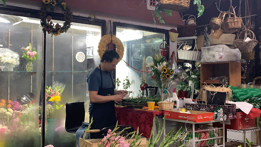 Florist «Golf Flower & Gifts», reviews and photos, 7909 Golf Rd, Morton Grove, IL 60053, USA