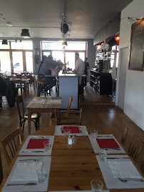 Atmosphère du Restaurant Les Instan'Tanneries à Pont-Évêque - n°6