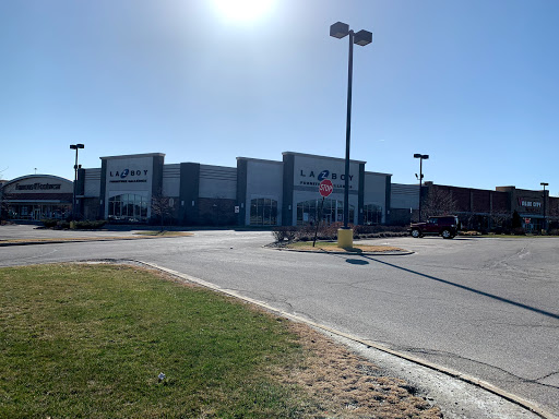 Furniture Store «La-Z-Boy Furniture Galleries», reviews and photos, 4087 Richmond Rd, Beachwood, OH 44122, USA