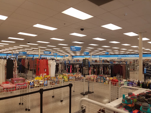 Clothing Store «Ross Dress for Less», reviews and photos, 1580 Foothill Blvd, La Verne, CA 91750, USA