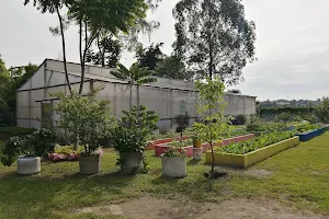 Las Guacamayas Ecological Park image