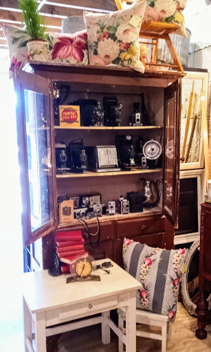 Antique Store «Shop 501 & Company», reviews and photos, 3235 Chaska Blvd, Chaska, MN 55318, USA