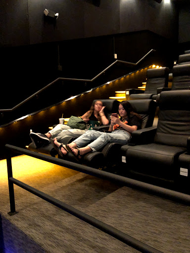 Movie Theater «Frank Theatres - Sandhills Stadium 10», reviews and photos, 104 Brucewood Rd, Southern Pines, NC 28387, USA