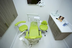 Innovation Dental image