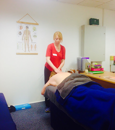 Reviews of The Glasgow School of Massage in Glasgow - Massage therapist
