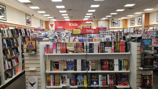 Book Store «Books-A-Million», reviews and photos, 17301 Valley Mall Rd #594, Hagerstown, MD 21740, USA