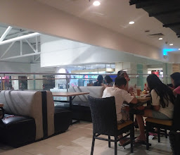 Pizza Hut Restoran - Tunjungan Plaza Surabaya photo