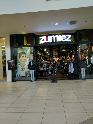 Zumiez