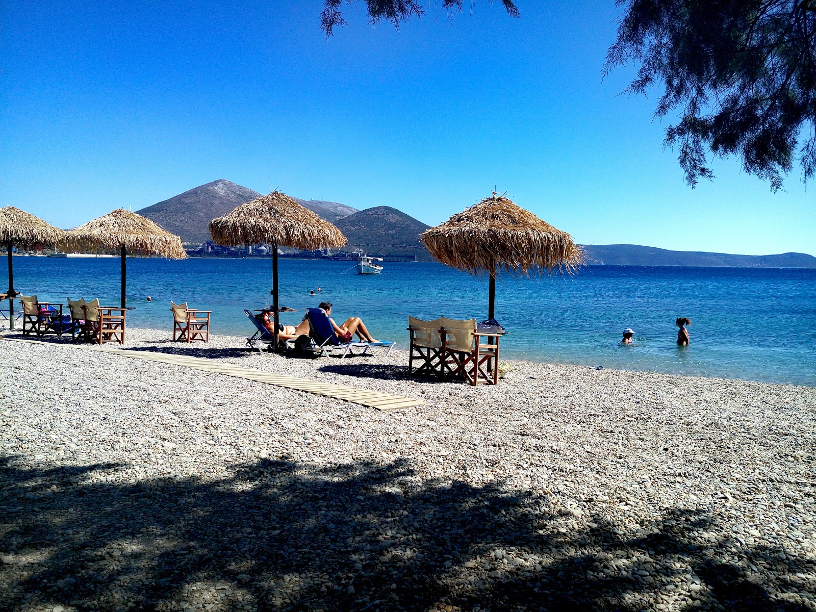 Aliveri beach photo #9
