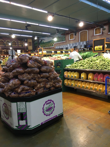 Grocery Store «Rio Ranch Market», reviews and photos, 9001 Mission Boulevard, Riverside, CA 92509, USA