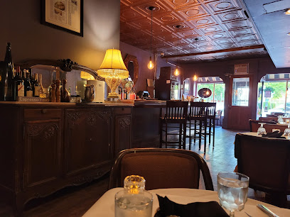 The Pasta Tree Restaurant & Wine Bar - 1503 N Farwell Ave, Milwaukee, WI 53202