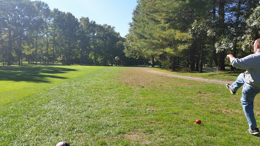 Golf Course «Pine Brook Golf Course», reviews and photos, 1 Covered Bridge Blvd, Manalapan Township, NJ 07726, USA