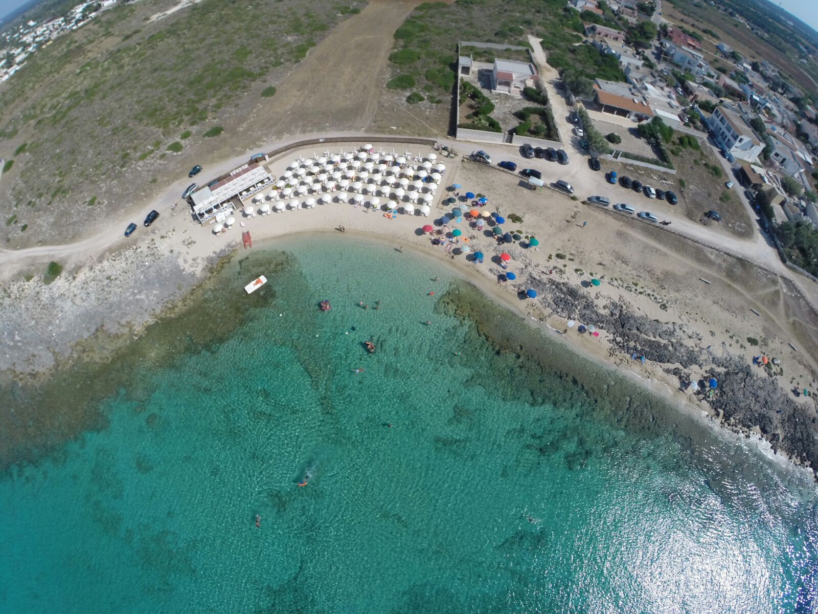 Fotografie cu Padula Fede beach cu o suprafață de apă pură albastră