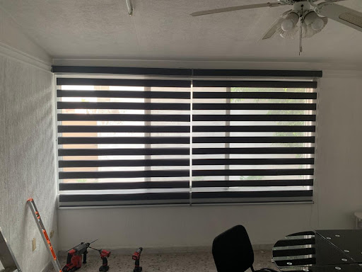 Galería De La Decoración - Decoración De Interiores, Persianas, Cortinas, Lámparas, Pisos Y Papel Tapiz