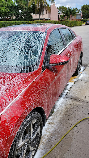 Cosmetic Car Wash L.L.C en Miami