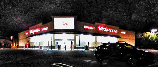 Walgreens, 4771 W Ashlan Ave, Fresno, CA 93722, USA, 