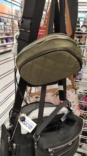 Clothing Store «Ross Dress for Less», reviews and photos, 6715 Camino Arroyo, Gilroy, CA 95020, USA