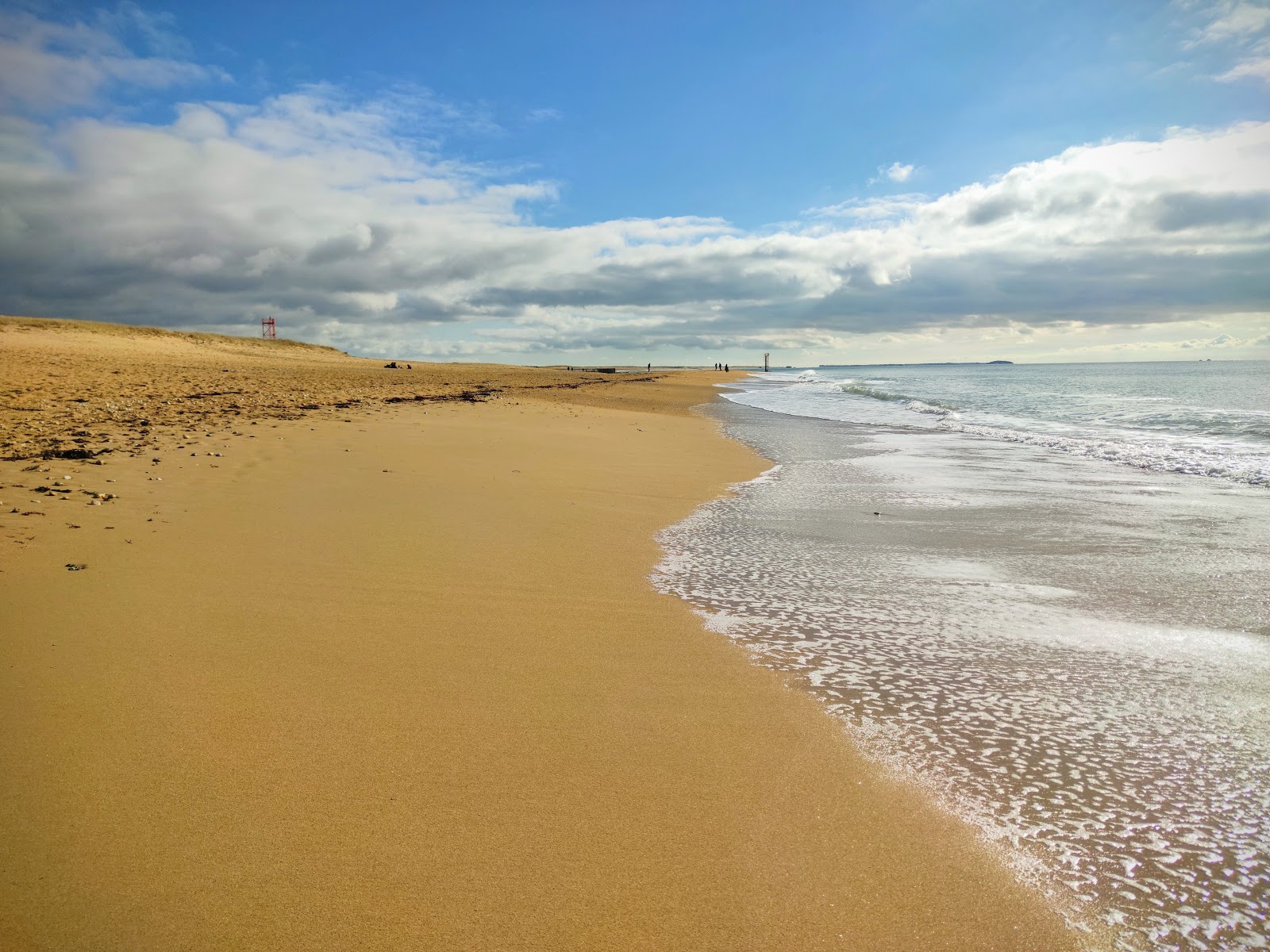 Plage De Kervegan'in fotoğrafı - rahatlamayı sevenler arasında popüler bir yer