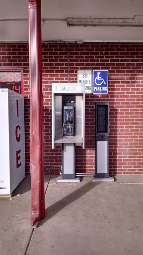 Grocery Store «Lochbuie Grocery», reviews and photos, 100 Co Rd 37, Brighton, CO 80603, USA