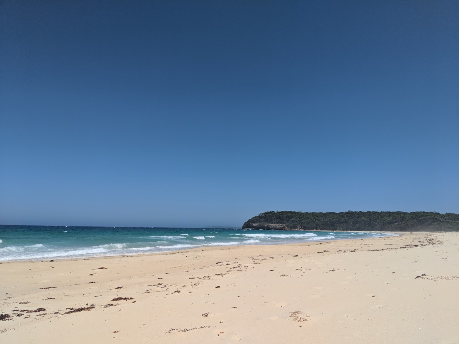 Fotografija Termeil Beach z modra čista voda površino