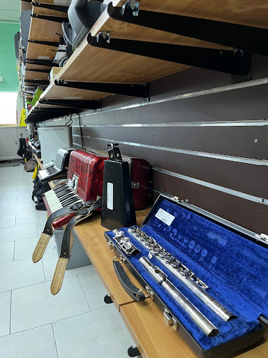 Pawn Shop «Paradise Pawn and Jewelry», reviews and photos, 606 N Wickham Rd, Melbourne, FL 32935, USA