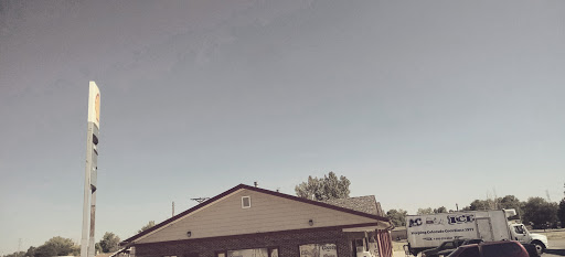 Grocery Store «Lochbuie Grocery», reviews and photos, 100 Co Rd 37, Brighton, CO 80603, USA