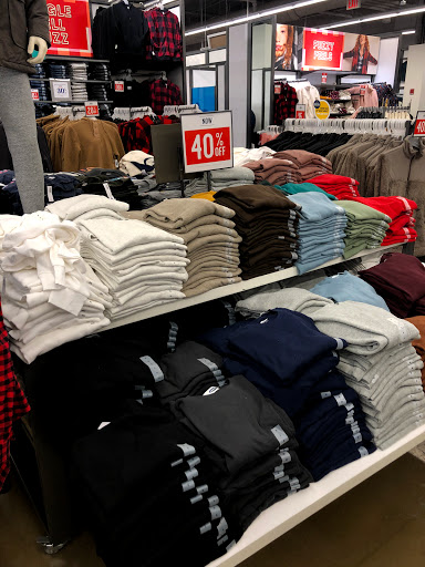 Clothing Store «Old Navy», reviews and photos, 40-24 College Point Blvd, Flushing, NY 11354, USA