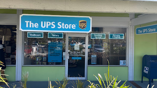 Shopping Mall «Centre Shops of Longboat Key», reviews and photos, 5370 Gulf of Mexico Dr, Longboat Key, FL 34228, USA