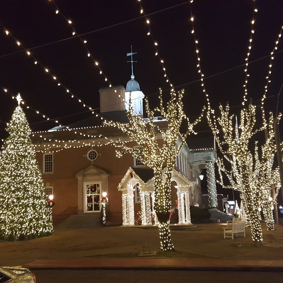Savannah's Court Square