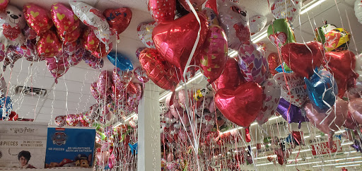 Dollar Store «Dollar Tree», reviews and photos, 12110 U.S. 71 B, Grandview, MO 64030, USA