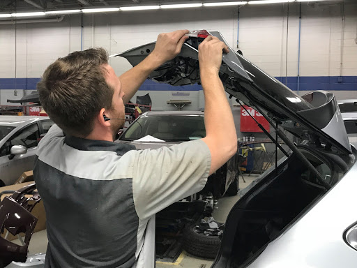 Auto Body Shop «Luther Collision & Glass - Fargo», reviews and photos, 3215 33rd St S, Fargo, ND 58104, USA