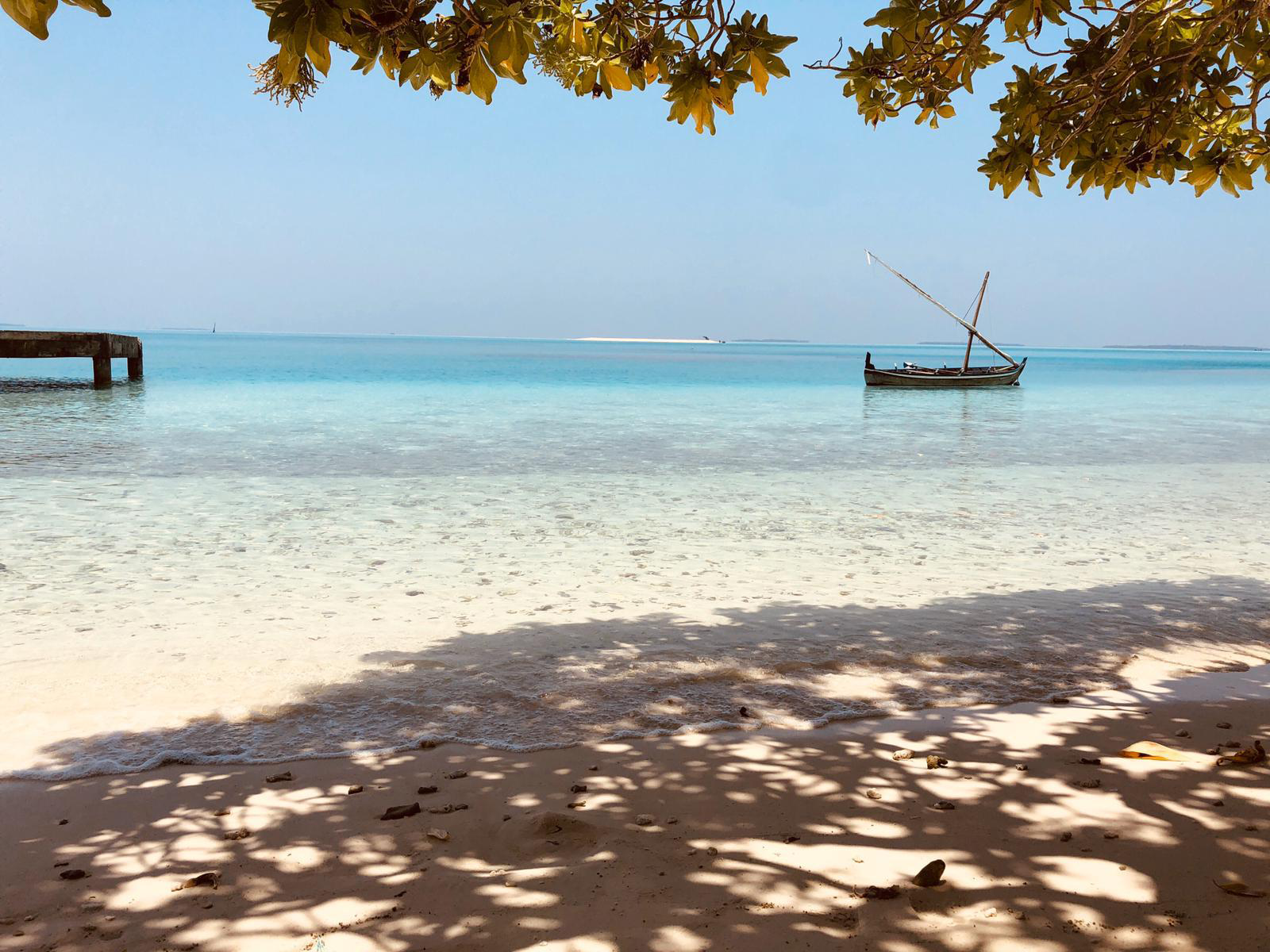 Foto de Nolhivaranfaru Beach y el asentamiento