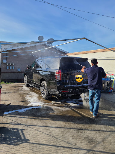 Sofía carwash en Hayward