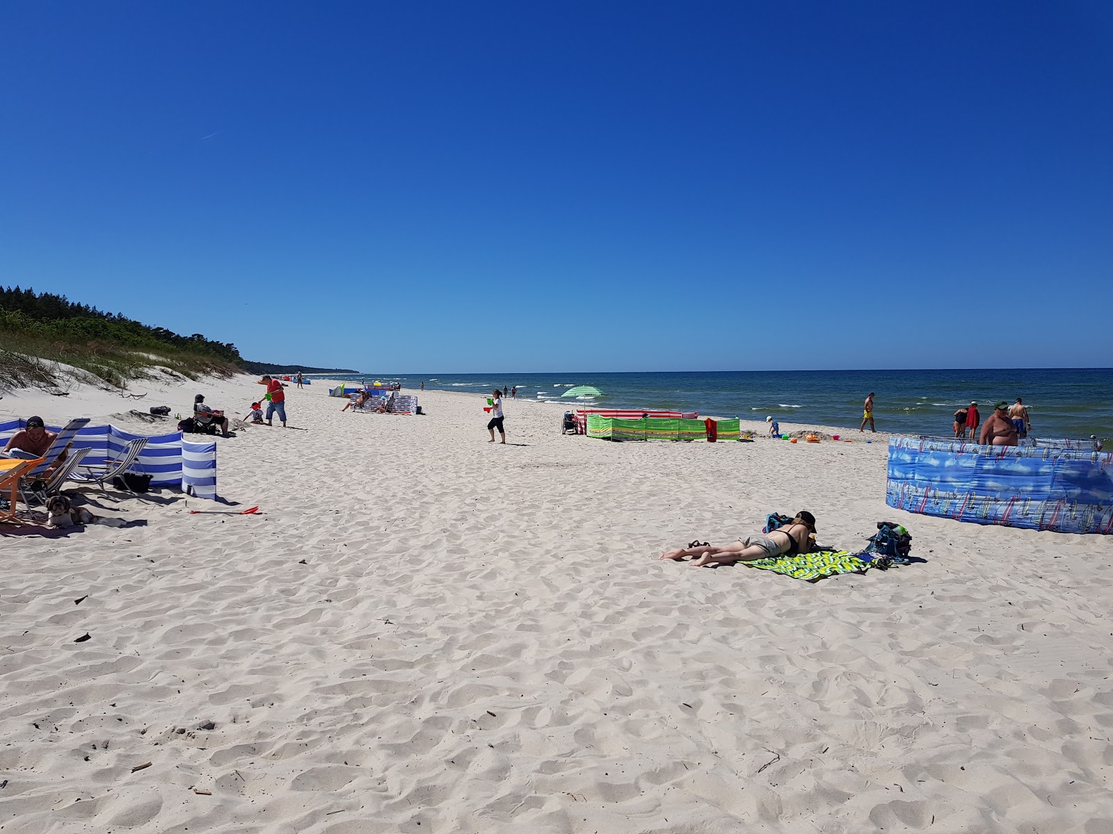 Foto von Karvenskiye pyatna mit langer gerader strand