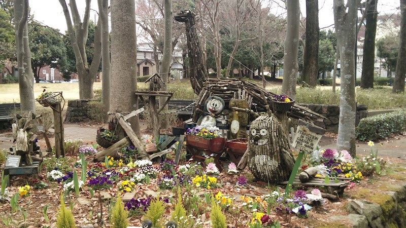 まつぼっくり公園