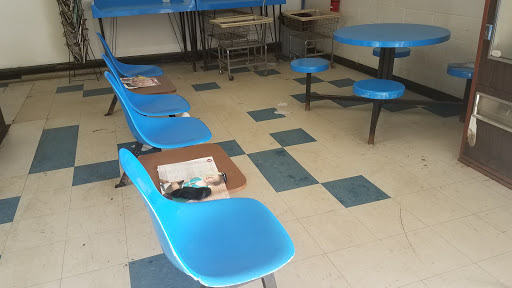 Dry Cleaner «Holly Coin Laundry & Dry Cleaners», reviews and photos, 15199 N Holly Rd, Holly, MI 48442, USA