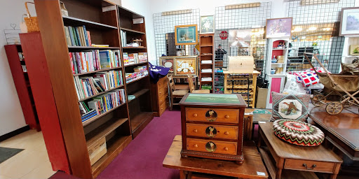 Shopping Mall «Marketplace Mall», reviews and photos, 2101 Peters Creek Pkwy, Winston-Salem, NC 27127, USA