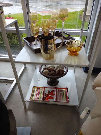 Thrift Store «Goodwill Warwick Retail Store», reviews and photos, 11061 Warwick Blvd, Newport News, VA 23601, USA