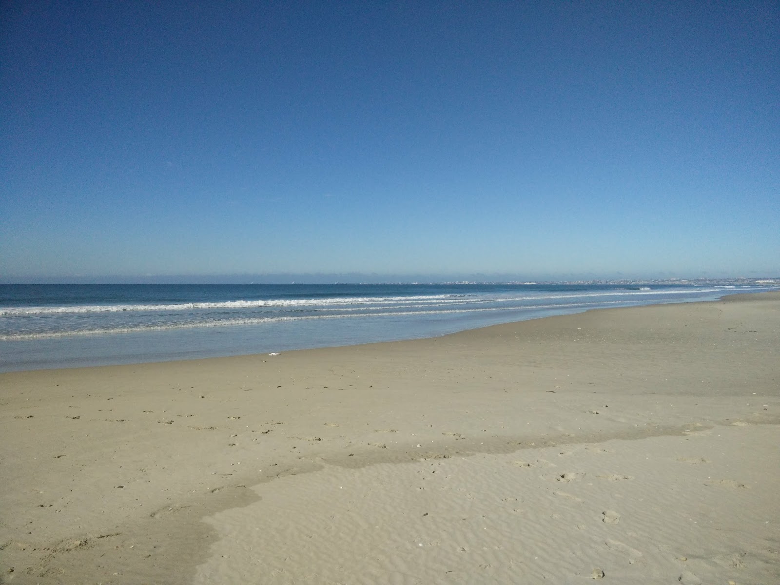 Foto von Weinronk Way II mit heller sand Oberfläche