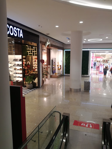 Falabella mall plaza