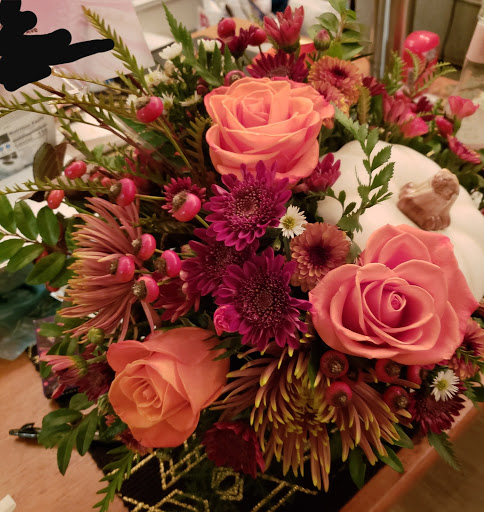 Florist «Lund Buds & Blooms», reviews and photos, 7701 S Hosmer St Suite C, Tacoma, WA 98408, USA