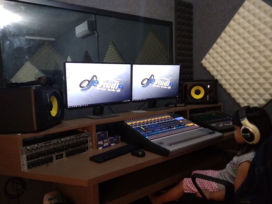 DJe Studio Music