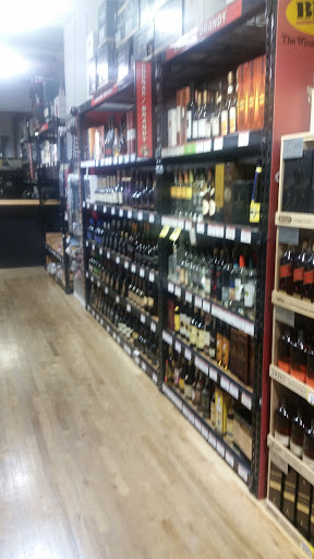 Liquor Store «BevMax», reviews and photos, 835 E Main St, Stamford, CT 06902, USA