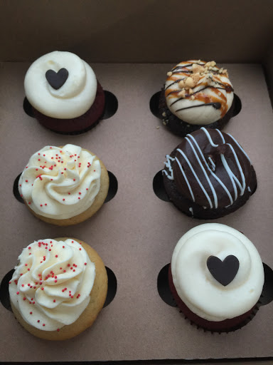 Bakery «Frostings», reviews and photos, 11331 W Broad St, Glen Allen, VA 23060, USA