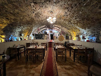 Atmosphère du Pizzeria La Cave Romaine à Fréjus - n°14