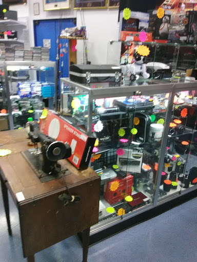 Pawn Shop «Pawn Max II», reviews and photos, 1980 Main St, Dunedin, FL 34698, USA