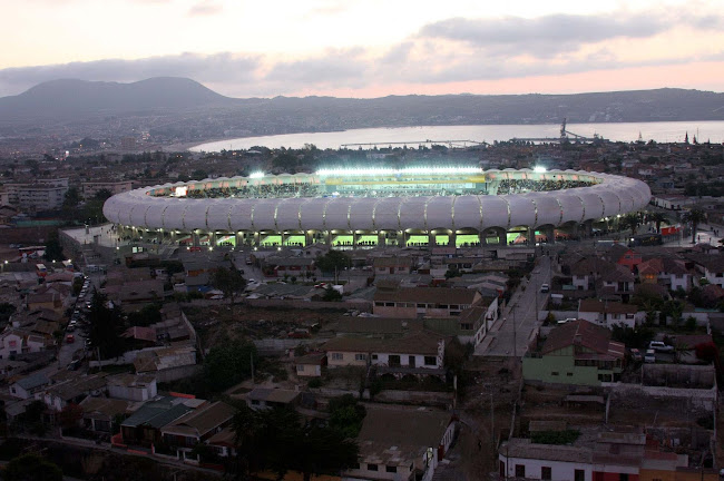 Montealegre Beach Arquitectos - Arquitecto