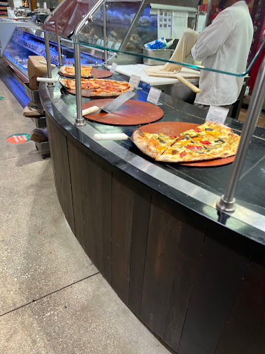 Grocery Store «Whole Foods Market», reviews and photos, 2000 N Federal Hwy, Fort Lauderdale, FL 33305, USA